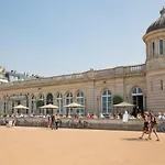 On Seafront Near Casino Apartment *