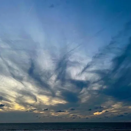 Apartament On Seafront Near Casino Ostenda